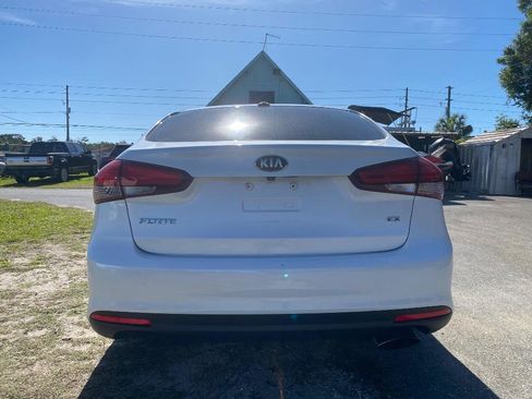 Used 2017 Kia Forte EX w/ EX Premium Plus Package FWD image 9