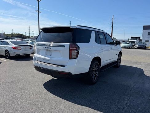 Used 2021 Chevrolet Tahoe Z71 w/ Luxury Package AWD/4WD image 5
