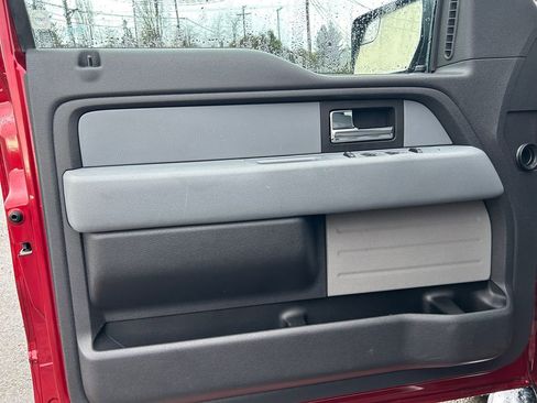 Used 2013 Ford F150 XLT w/ Luxury Equipment Group image 22