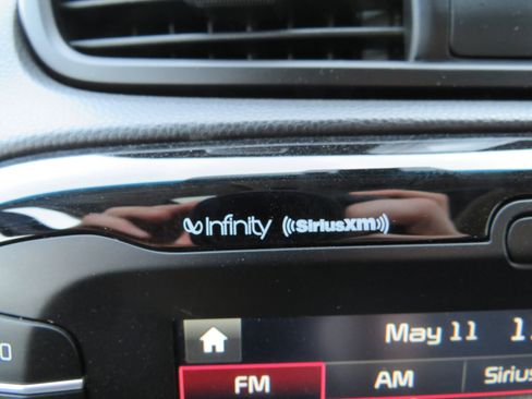 Used 2016 Kia Soul ! w/ Premium Package image 19