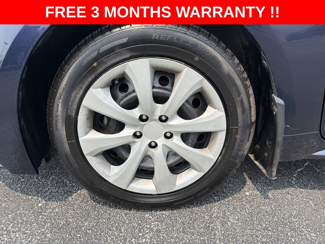 Used 2022 Toyota Corolla LE FWD image 32
