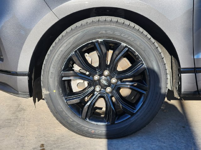 Certified 2024 Ford Edge SE w/ Black Appearance Package AWD/4WD image 11
