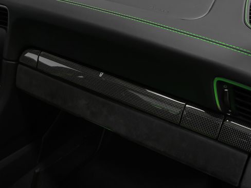 Certified 2019 Porsche 911 GT3 RS RWD image 40