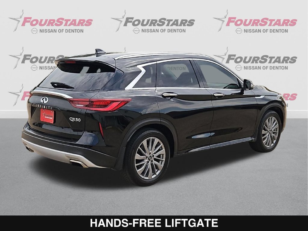 Used 2023 INFINITI QX50 Luxe FWD image 4
