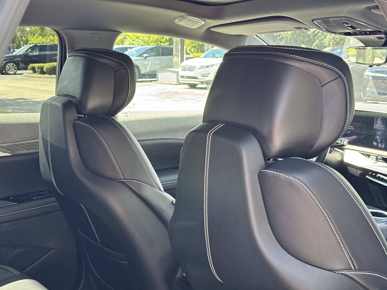 Used 2025 Cadillac Optiq Luxury 2 w/ LPO, Floor Liner Package AWD/4WD image 26