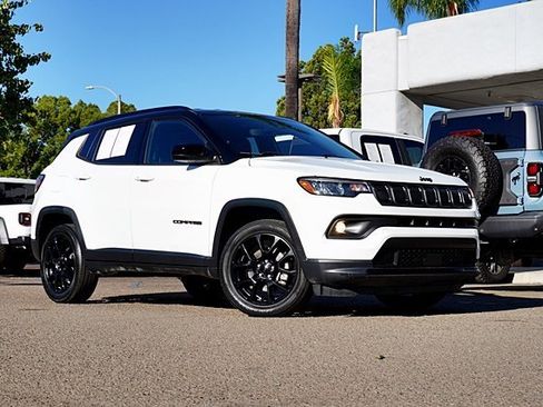 Used 2022 Jeep Compass Altitude image 2