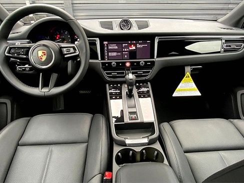 New 2025 Porsche Macan image 6