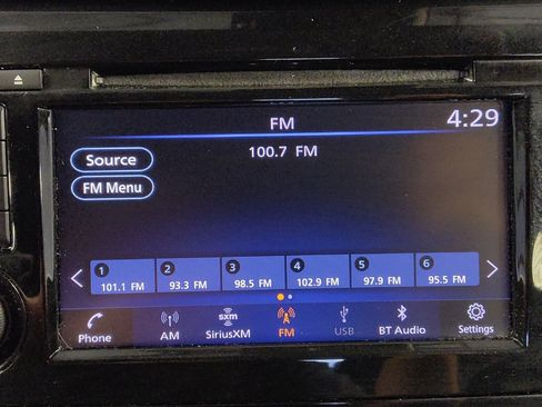 Used 2019 Nissan Rogue SV FWD image 25