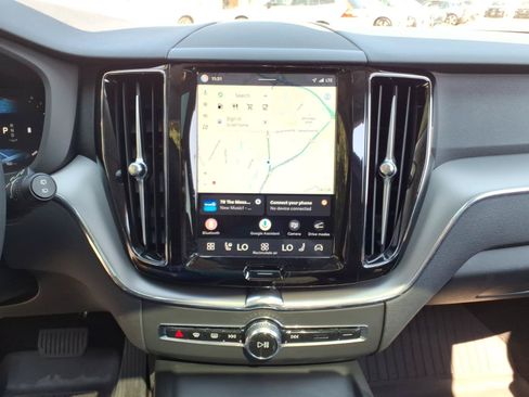 Used 2024 Volvo XC60 B5 Core w/ Protection Package Premier AWD/4WD image 10