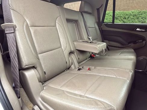 Used 2017 Chevrolet Tahoe LS w/ All-Season Package RWD image 29