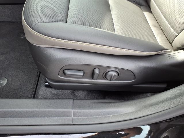 New 2026 Chevrolet Trax ACTIV w/ Sunroof Package FWD image 7