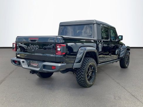Certified 2025 Jeep Gladiator Mojave AWD/4WD image 7