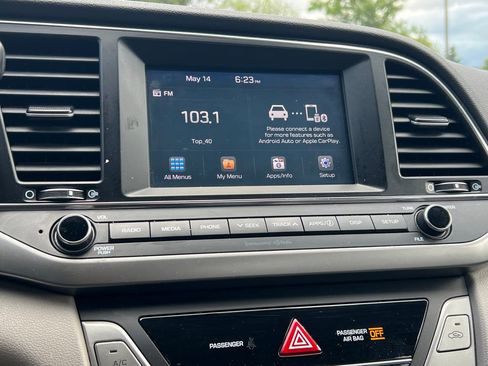 Used 2018 Hyundai Elantra SEL FWD image 23