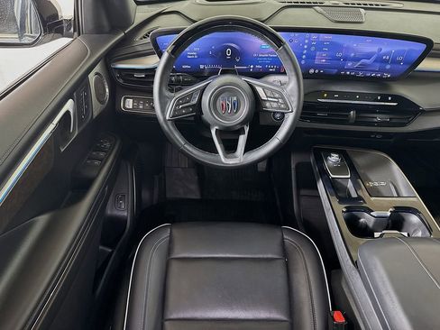 Certified 2025 Buick Enclave Avenir image 22