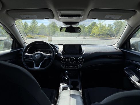 Used 2020 Nissan Sentra SR w/ Lighting Package FWD image 20
