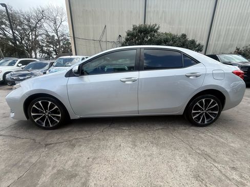 Used 2017 Toyota Corolla SE w/ Carpet Mat Package (TMS) image 4