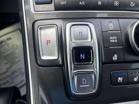 Used 2022 Hyundai Santa Fe Limited FWD image 23