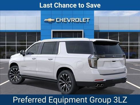 New 2025 Chevrolet Suburban High Country image 3