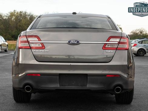 Used 2013 Ford Taurus SEL image 3