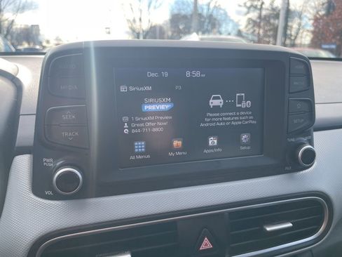 Used 2018 Hyundai Kona SEL w/ SEL Tech Package 02 image 14