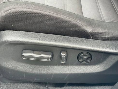 Used 2022 Honda CR-V EX image 14