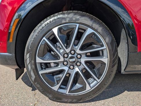 Certified 2025 Cadillac Optiq Sport 2 w/ LPO, Floor Liner Package AWD/4WD image 11