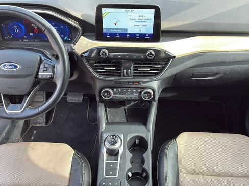 Used 2021 Ford Escape Titanium w/ Titanium Elite Package FWD image 21
