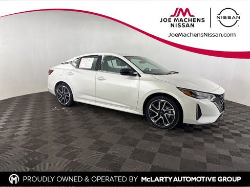 Certified 2025 Nissan Sentra SR image 1