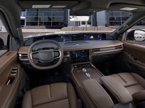 New 2026 Lincoln Navigator Reserve AWD/4WD image 9