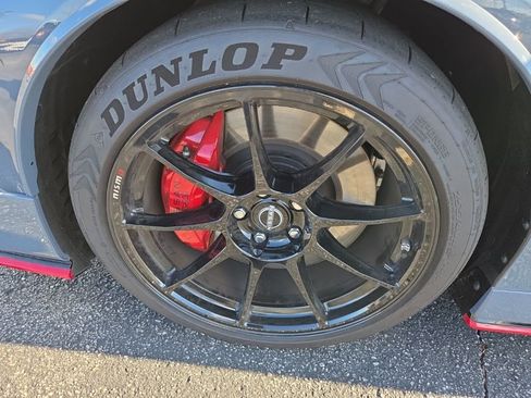 Used 2024 Nissan Z NISMO w/ Floor Mat Package image 14