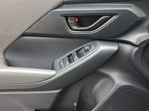 Used 2024 Subaru Crosstrek 2.0i Premium image 13