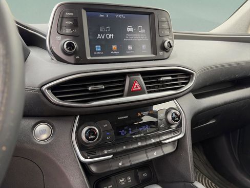 Used 2019 Hyundai Santa Fe Limited image 11