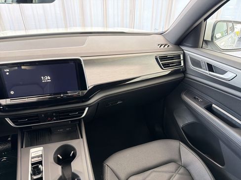 New 2026 Volkswagen Atlas Cross Sport SE AWD/4WD image 27