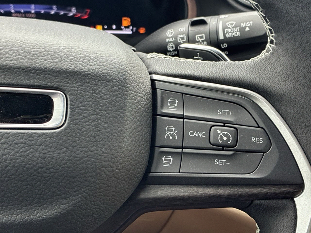 New 2025 Jeep Grand Cherokee Limited RWD image 28