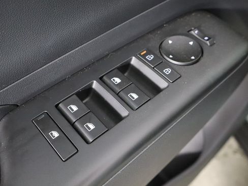 Used 2024 Hyundai Kona SEL AWD/4WD image 20