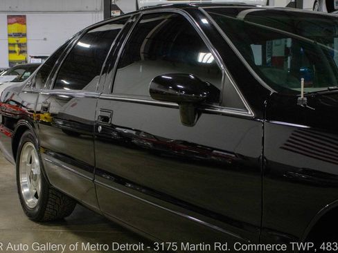 Used 1994 Chevrolet Impala SS image 24
