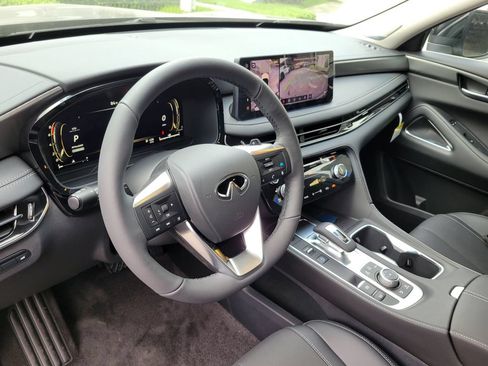 New 2027 INFINITI QX60 Luxe FWD image 18
