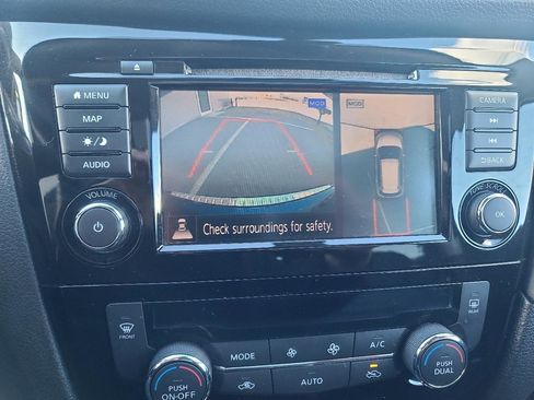 Used 2019 Nissan Rogue SL w/ Premium Package image 20