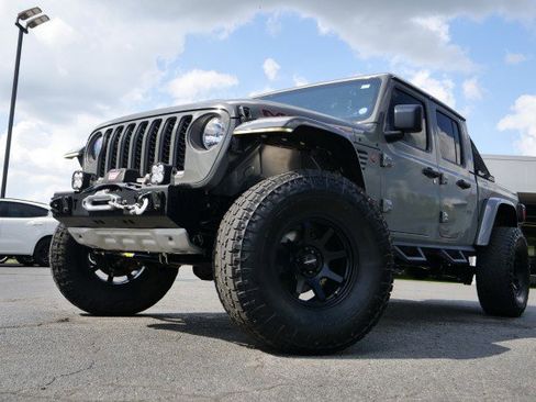 Used 2020 Jeep Gladiator Mojave w/ Trailer Tow Package image 22