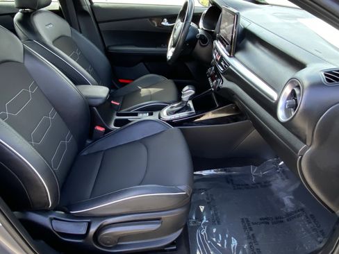 Used 2023 Kia Forte GT-Line w/ GT-Line Premium Package FWD image 10