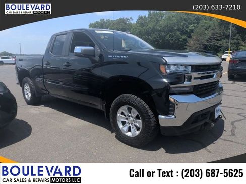 Used 2019 Chevrolet Silverado 1500 LT w/ All-Star Edition AWD/4WD image 2
