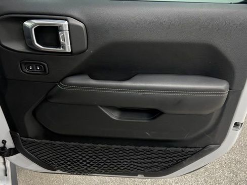 Used 2021 Jeep Gladiator Rubicon image 50