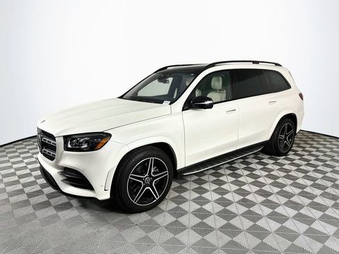 Used 2023 Mercedes-Benz GLS 450 4MATIC image 3