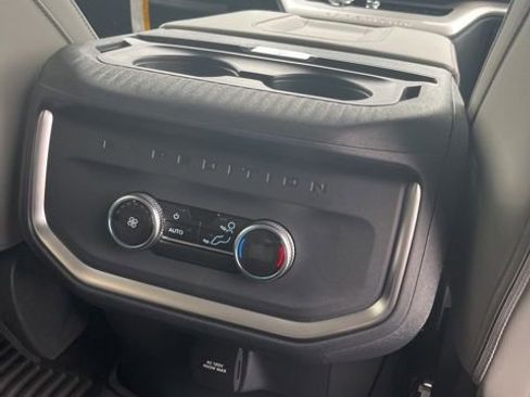 New 2025 Ford Expedition Active image 32