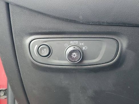 Used 2019 Chevrolet Equinox LT AWD/4WD image 8
