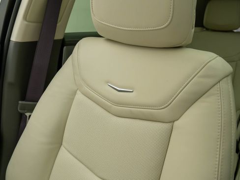 New 2026 Cadillac XT5 Premium Luxury w/ LPO, Floor Liner Package AWD/4WD image 29