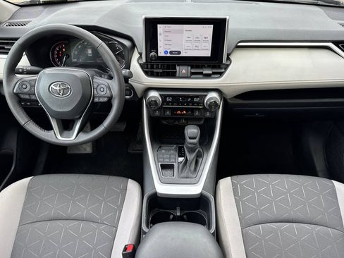 Certified 2025 Toyota RAV4 XLE w/ Convenience Package AWD/4WD image 16