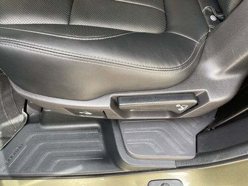 Used 2023 Subaru Ascent Touring image 13