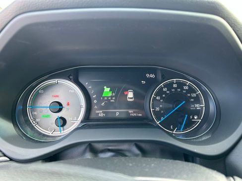 Used 2021 Toyota Venza XLE image 13