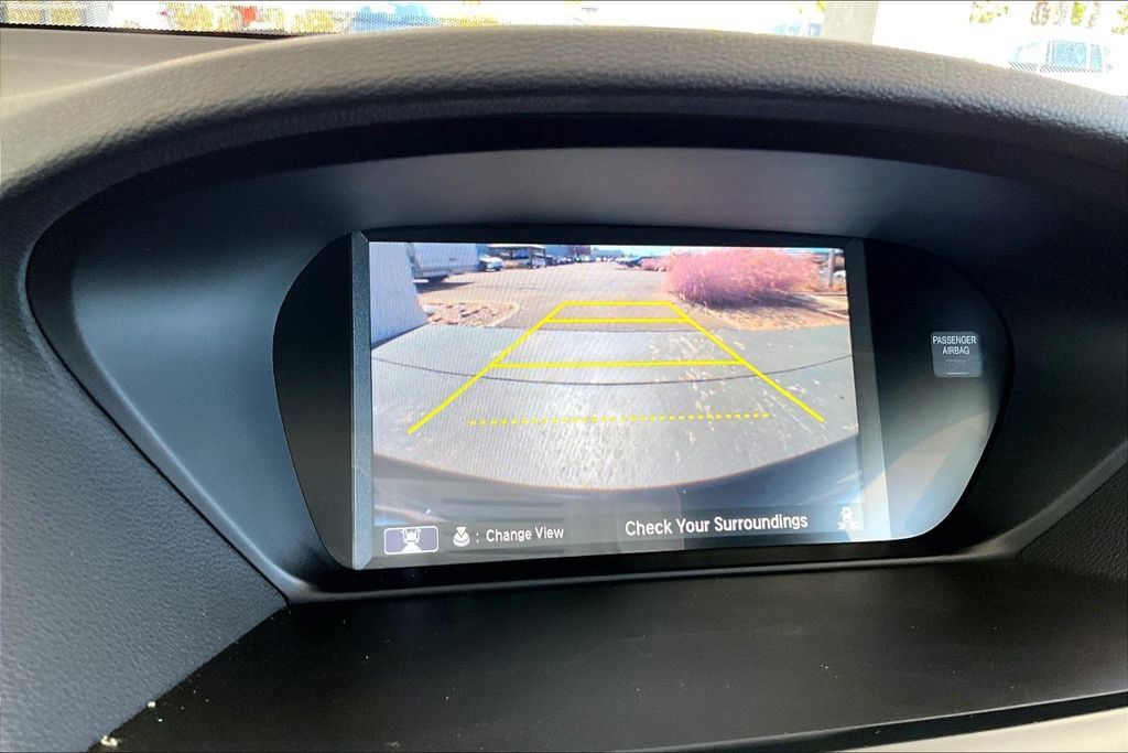 Used 2016 Acura TLX w/ Technology Package FWD image 14
